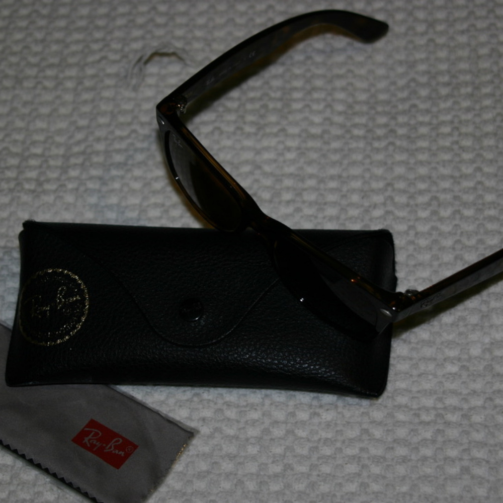 Authintic Ray-Bans - Picture 2 of 7